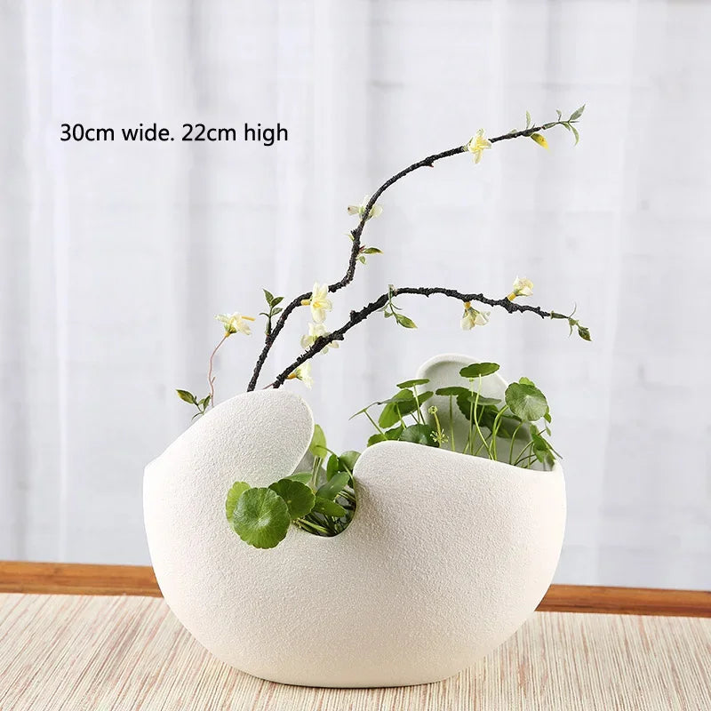 Contemporary White Ceramic Eggshell Vase - Elegant Flower Pot for Home Decor and Gifting