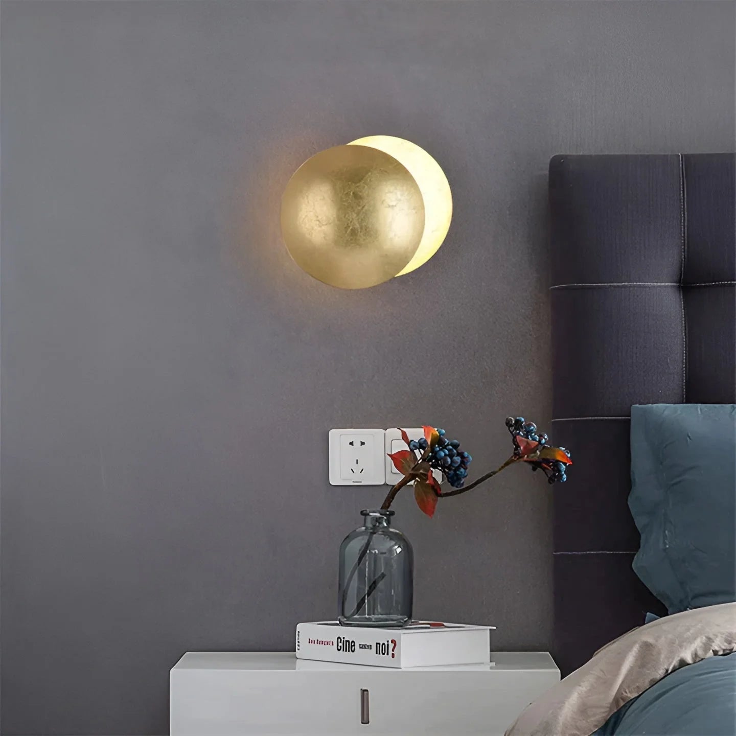 Lunara Halo | 360° Rotating LED Wall Light with Ambient Glow