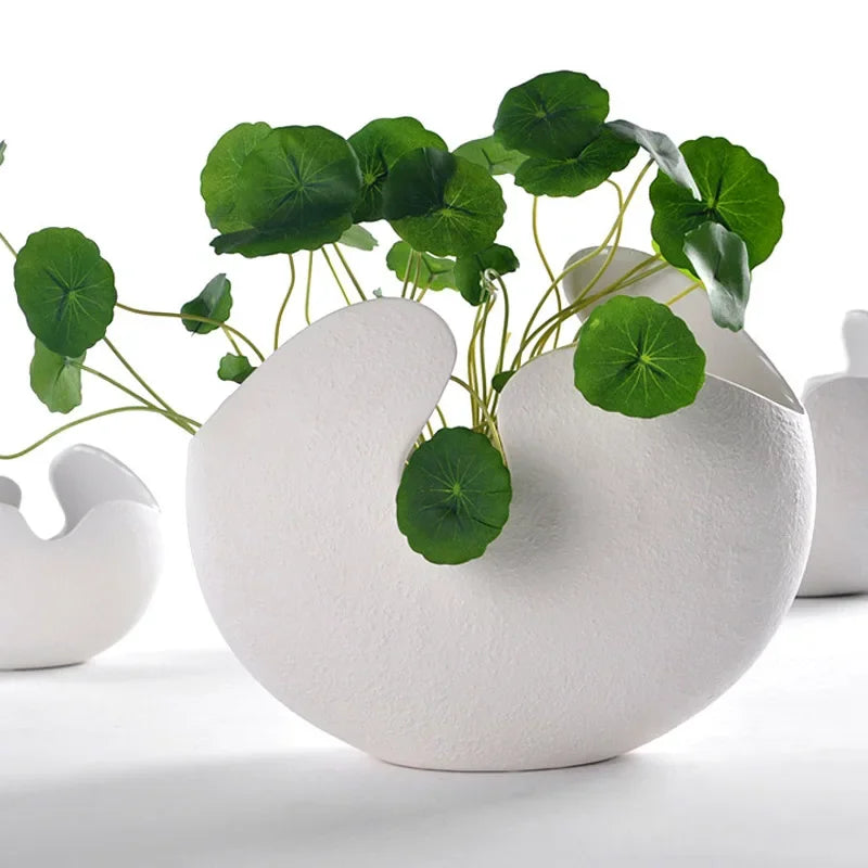 Contemporary White Ceramic Eggshell Vase - Elegant Flower Pot for Home Decor and Gifting